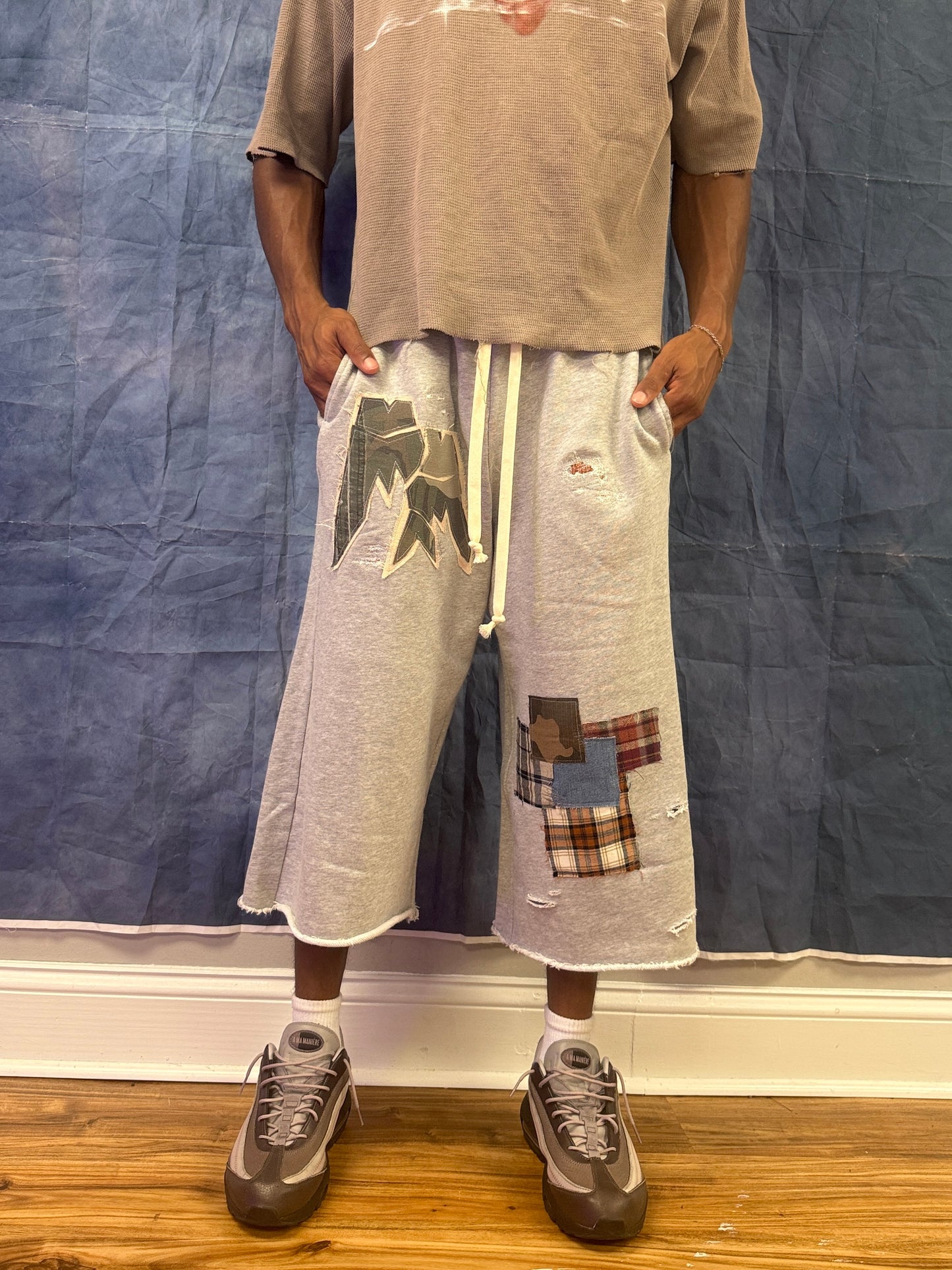 MM Sweatshort Grey