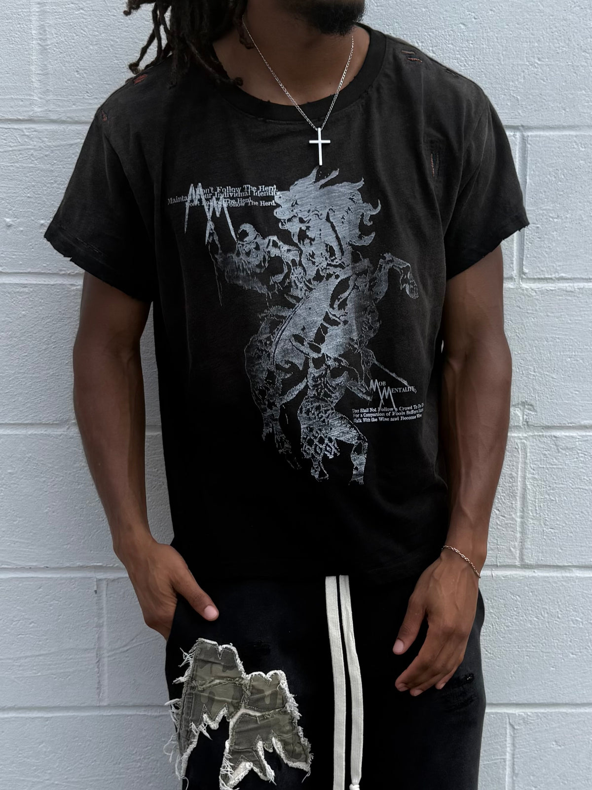 Thrashed Tee Black